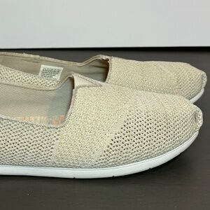 Bobs from Sketchers Memory Foam Cream & Glitter Women’s Slides - Size 9.5